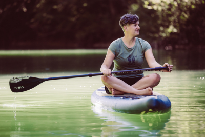 Frauenportrait auf dem Forggensee